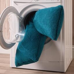 Downland Teddy Fleece V-shape Pillow - thumbnail 5