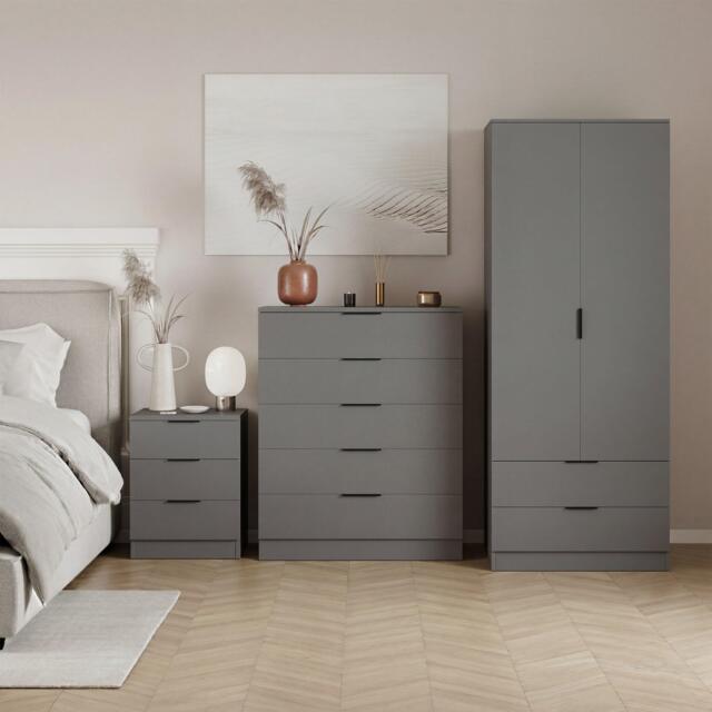 Lassic Vida Designs Trega 3 Piece Bedroom Set 6 - image 1