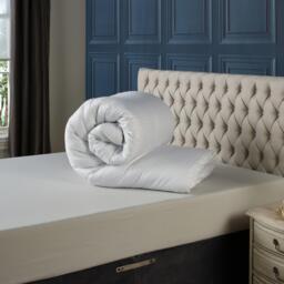 Downland Luxury Embossed Hotel Collection 15 Tog Duvet - thumbnail 5