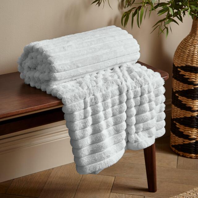 Catherine Lansfield Cosy Ribbed Faux Fur Soft Blanket Throw - image 1