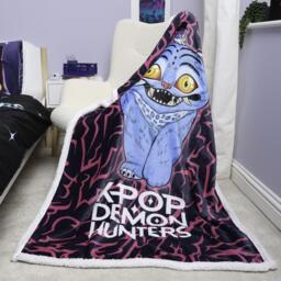 K Pop Demon Hunters Kpop Demon Hunters Pink Sherpa Back Fleece Blanket - thumbnail 5