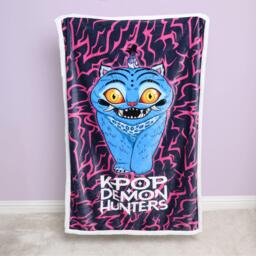 K Pop Demon Hunters Kpop Demon Hunters Pink Sherpa Back Fleece Blanket - thumbnail 2