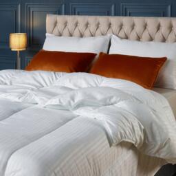 Downland Luxury Embossed Hotel Collection 15 Tog Duvet - thumbnail 2