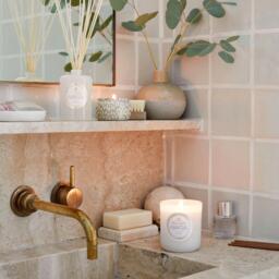 Voluspa Classic Maison Candle - thumbnail 4