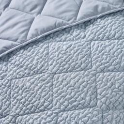 Catherine Lansfield Crinkle Seersucker Texture Bedspread - thumbnail 2