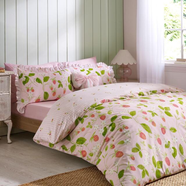 Catherine Lansfield Strawberry Frills Gingham Duvet Cover Set - image 1