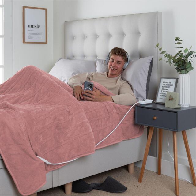 Slumberdown Comfy Hugs Heated Throw