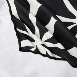 Regatta Printed Microfibre Lightweight Beach Towel - thumbnail 3
