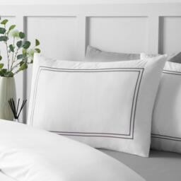 Catherine Lansfield Soft Mono Satin Stitch Duvet Cover Set - thumbnail 2