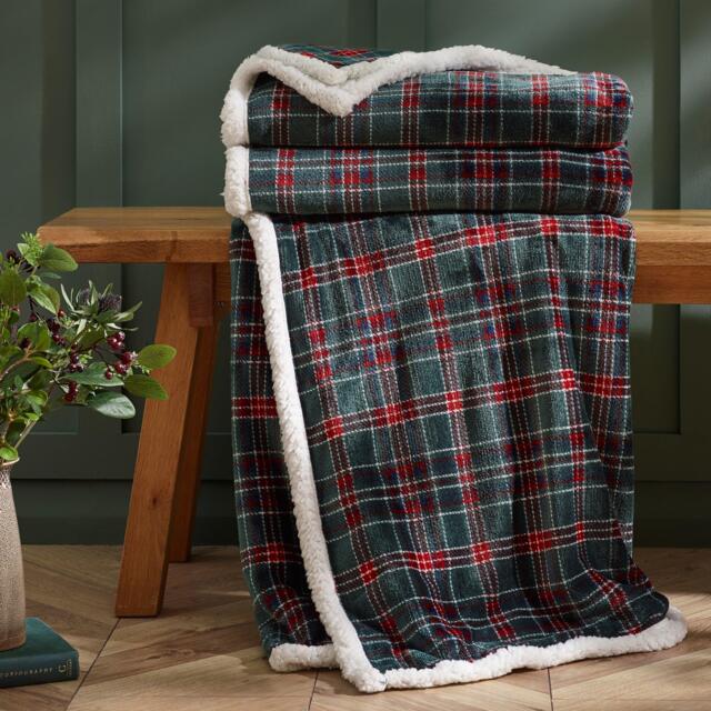 Catherine Lansfield Tartan Sherpa Check Cosy Fleece Blanket Throw - image 1