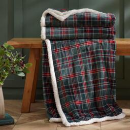 Catherine Lansfield Tartan Sherpa Check Cosy Fleece Blanket Throw - thumbnail 1