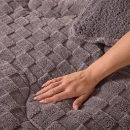 Downland Luxury Chunky Waffle Coverless Duvet - thumbnail 3