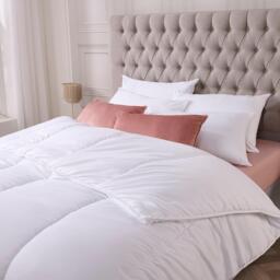 Downland 4.5 Tog Soft Touch Duvet - thumbnail 4