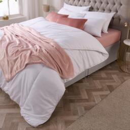 Downland 4.5 Tog Soft Touch Duvet - thumbnail 5