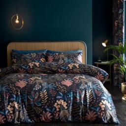 Catherine Lansfield Soft Velvet Exotic Leopard Duvet Cover Set - thumbnail 1