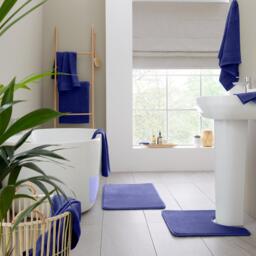 Catherine Lansfield Anti-Bacterial Cotton Towel - thumbnail 4