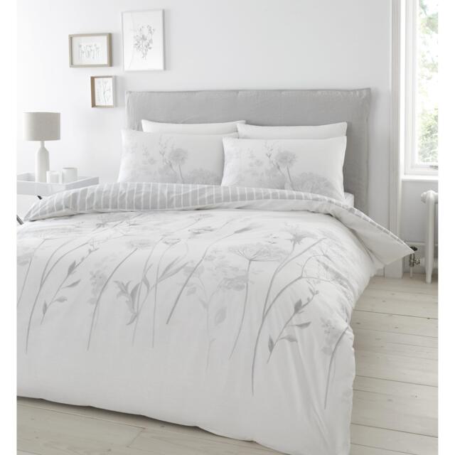 Catherine Lansfield Meadowsweet Floral Reversible Duvet Cover Set - image 1