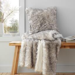 Catherine Lansfield Arctic Fox Cosy Faux Fur Cushion - thumbnail 4