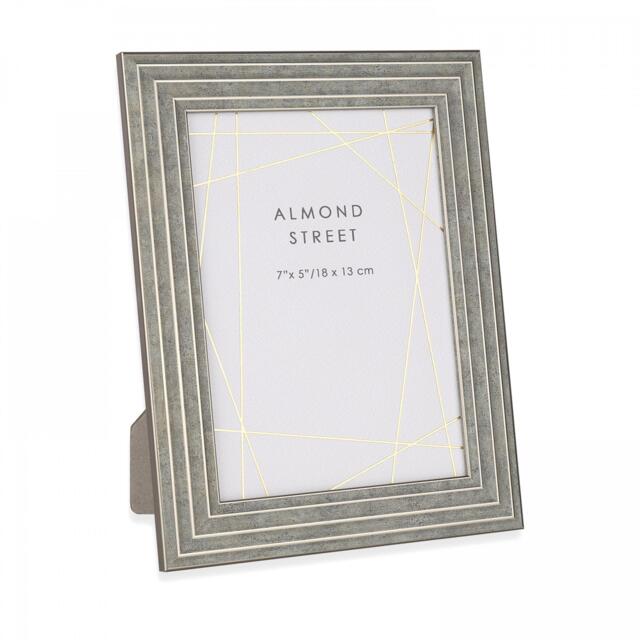 Gallery Burnham Photo Frame 7x5in (3pk) - image 1