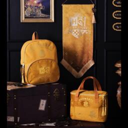 Harry Potter Harry Potter Alumni Hanging Banner Hufflepuff - thumbnail 3