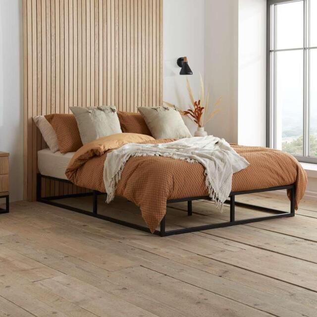 Birlea Soho Metal Platform Bed - image 1