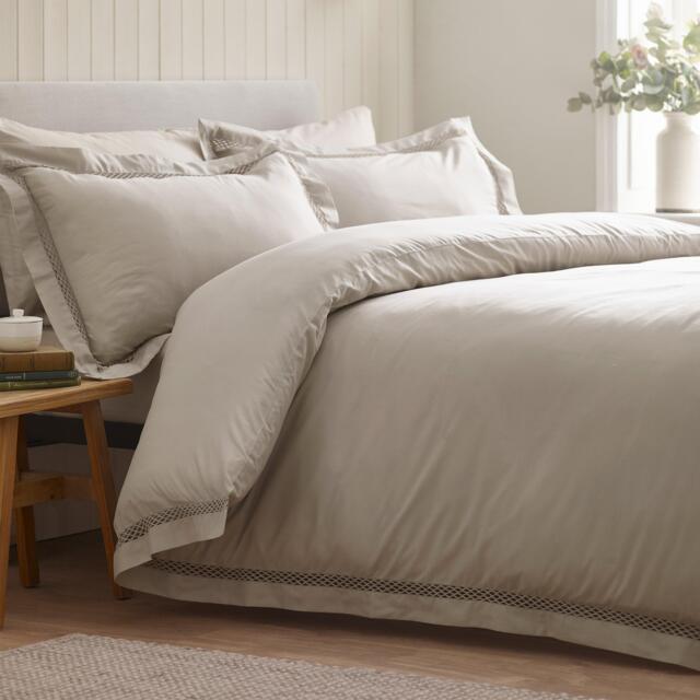 Catherine Lansfield Classic Lattice Lace Duvet Cover Set