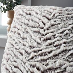 Catherine Lansfield Faux Fur Zip Closure Cushion - thumbnail 3