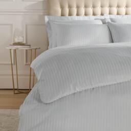 Catherine Lansfield 300 Thread Count Satin Stripe Duvet Cover Set - thumbnail 3