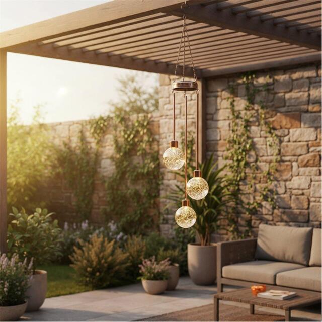 Streetwize Solar Hanging Triple Ball Light - image 1