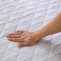 Downland Anti-Allergy Mattress Protector - thumbnail 3