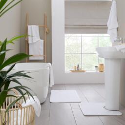 Catherine Lansfield Anti-Bacterial Cotton Towel - thumbnail 4