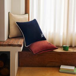 Lacoste Home L Velvet Cushion 50x50cm - thumbnail 2