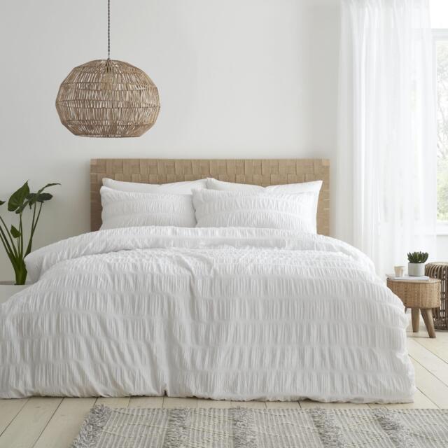 Catherine Lansfield Seersucker Duvet Cover Set - image 1