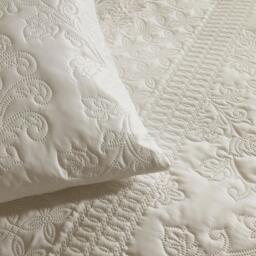 Serene Home Avery Pinsonic Damask Duvet Cover Set in White - thumbnail 3