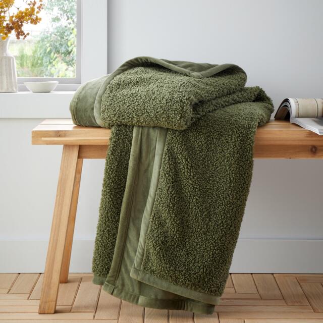 Catherine Lansfield So Soft Velvet Boucle Blanket Throw - image 1