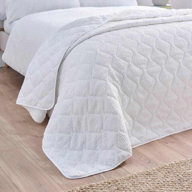 Catherine Lansfield Crinkle Seersucker Texture Bedspread - image 1