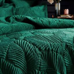 Paoletti Palmeria Quilted Velvet Duvet Set - thumbnail 2