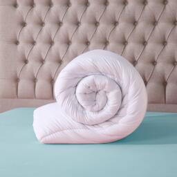 Downland Anti-Bacterial 10.5 Tog Duvet - thumbnail 3