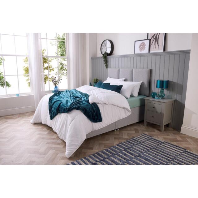 Downland 13.5 Tog Soft Like Down Hollowfibre Duvet - image 1