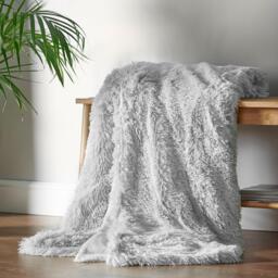 Catherine Lansfield Cuddly Deep Pile Blanket Throw - thumbnail 1