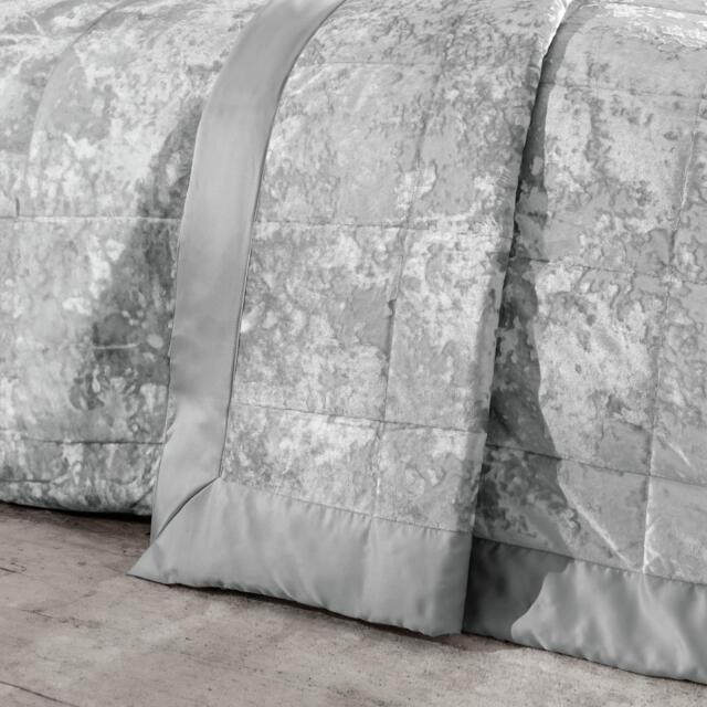 Catherine Lansfield Crushed Velvet Quilted Bedspread - image 1