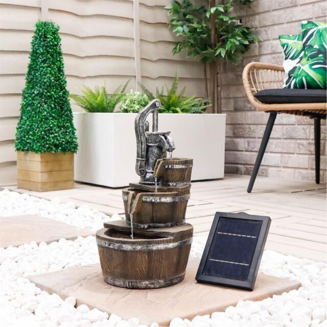 Streetwize Solar Water Feature - Traditional Pump and Buckets Fountain - image 1