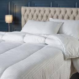 Downland Luxury Embossed Hotel Collection 10.5 Tog Duvet - thumbnail 4