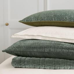 Bedeck of Belfast Alder Cotton Pillow Sham Nettle Green - thumbnail 2