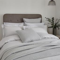 Bedeck of Belfast Vendi 300TC Infused Cotton Duvet Cover - thumbnail 2