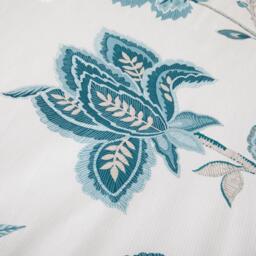Dreams and Drapes Samira Heritage Floral Duvet Cover Set in Plum - thumbnail 3