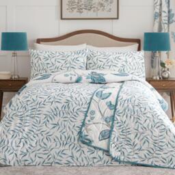 Dreams and Drapes Samira Heritage Floral Duvet Cover Set in Plum - thumbnail 5