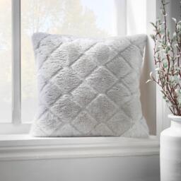 Catherine Lansfield Cosy Diamond Faux Fur Cuddle Cushion Back Rest - thumbnail 1