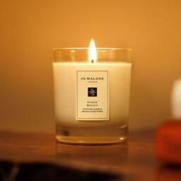 Jo Malone London Ginger Biscuit Classic Candle - thumbnail 2