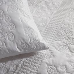 Serene Home Avery Pinsonic Damask Duvet Cover Set in White - thumbnail 3